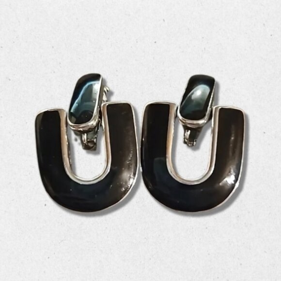 Vintage Crown Trifari Door Knocker Earrings U-Shaped Clip On Black/Silver W OS - Picture 2 of 3